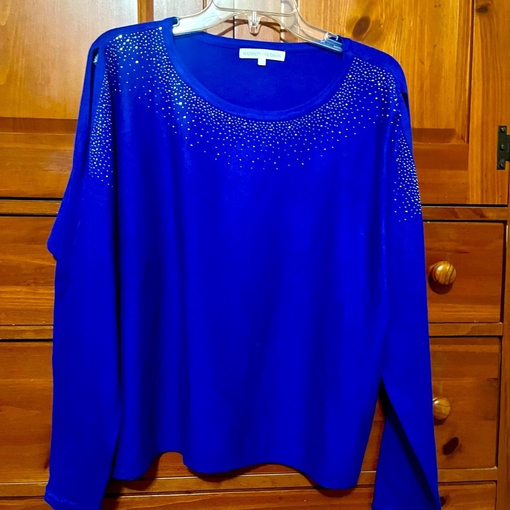 NWT Vibrant Blue Top with Sparkle - Large